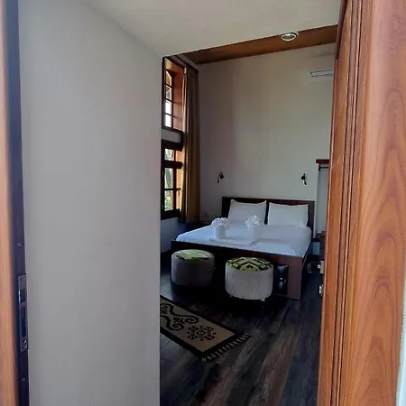 Sanasa Pensjonat Gjirokastra