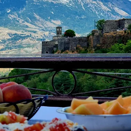 Sanasa Pensjonat Gjirokastra