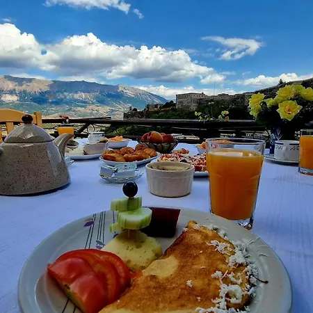 Pensjonat Sanasa Gjirokastra