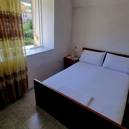 Pensjonat Sanasa Gjirokastra
